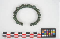 Foto von Bronzeknotenarmreif (NHMW-PRAE-026192)